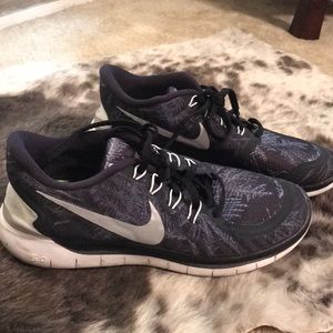 Nike free runs! Black with silver pattern